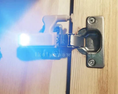 💡 Bisagra con Luz LED x2 – Ilumina tus espacios al abrir tus muebles