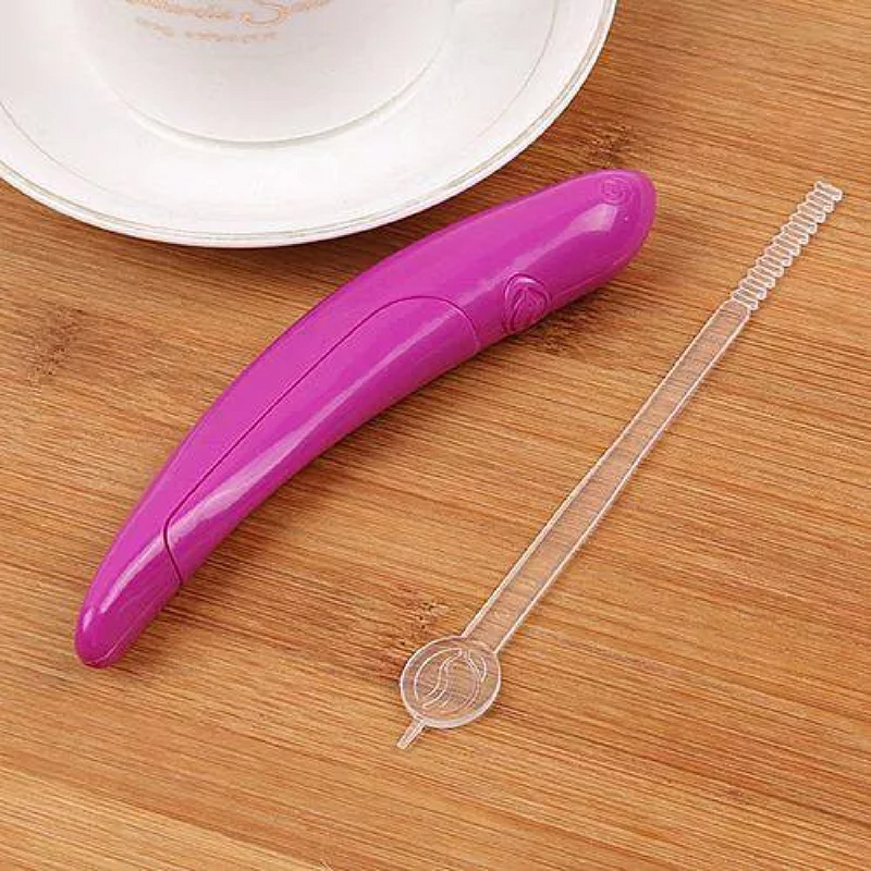 💫 “Transforma tu café en arte con el Lápiz Eléctrico Decorador de Especias ☕✨”.